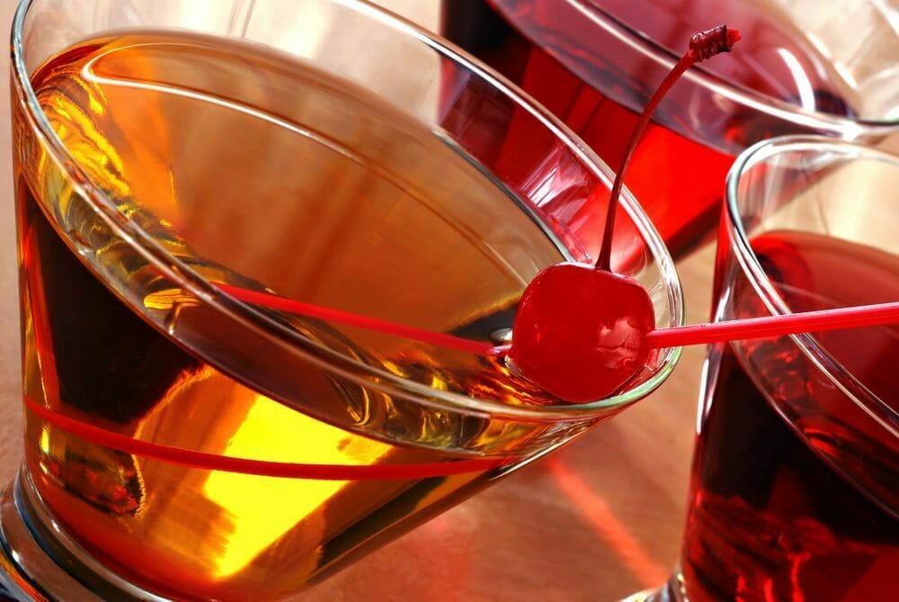 One-On-One Training 2 one-on-one training results in high earning bartending jobs