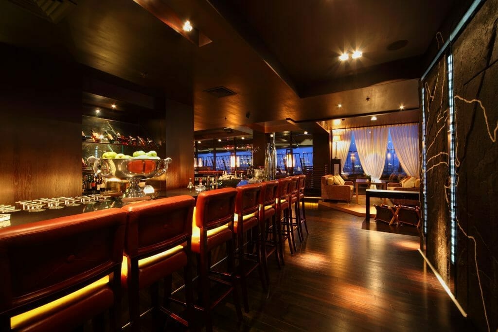 One-On-One Training 1 One-on-one training results in you getting a job in a high end establishment.